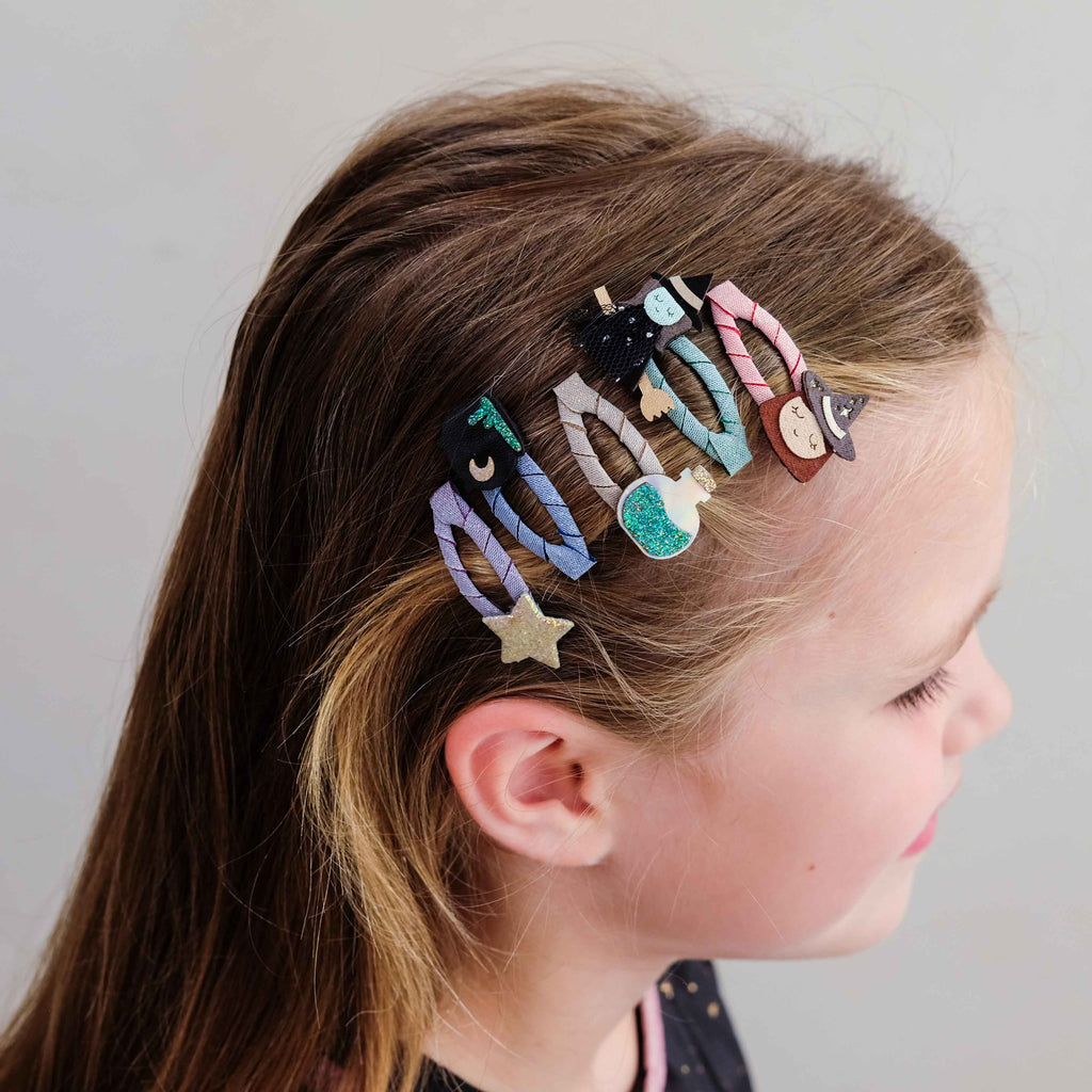 Mimi & Lula witch mini hair clips detail