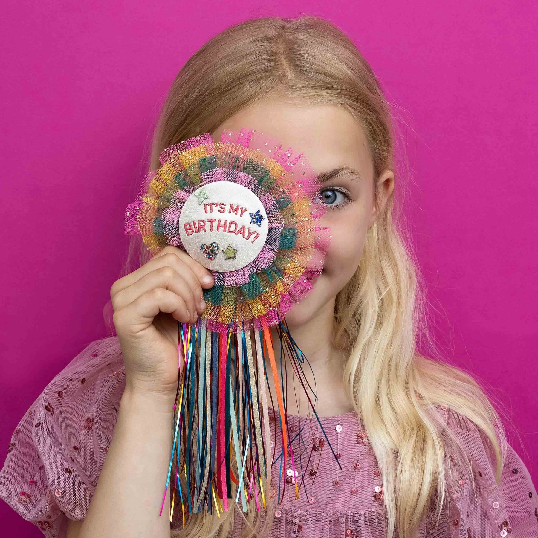 Mimi & Lula Diva Wow Birthday Badge close up