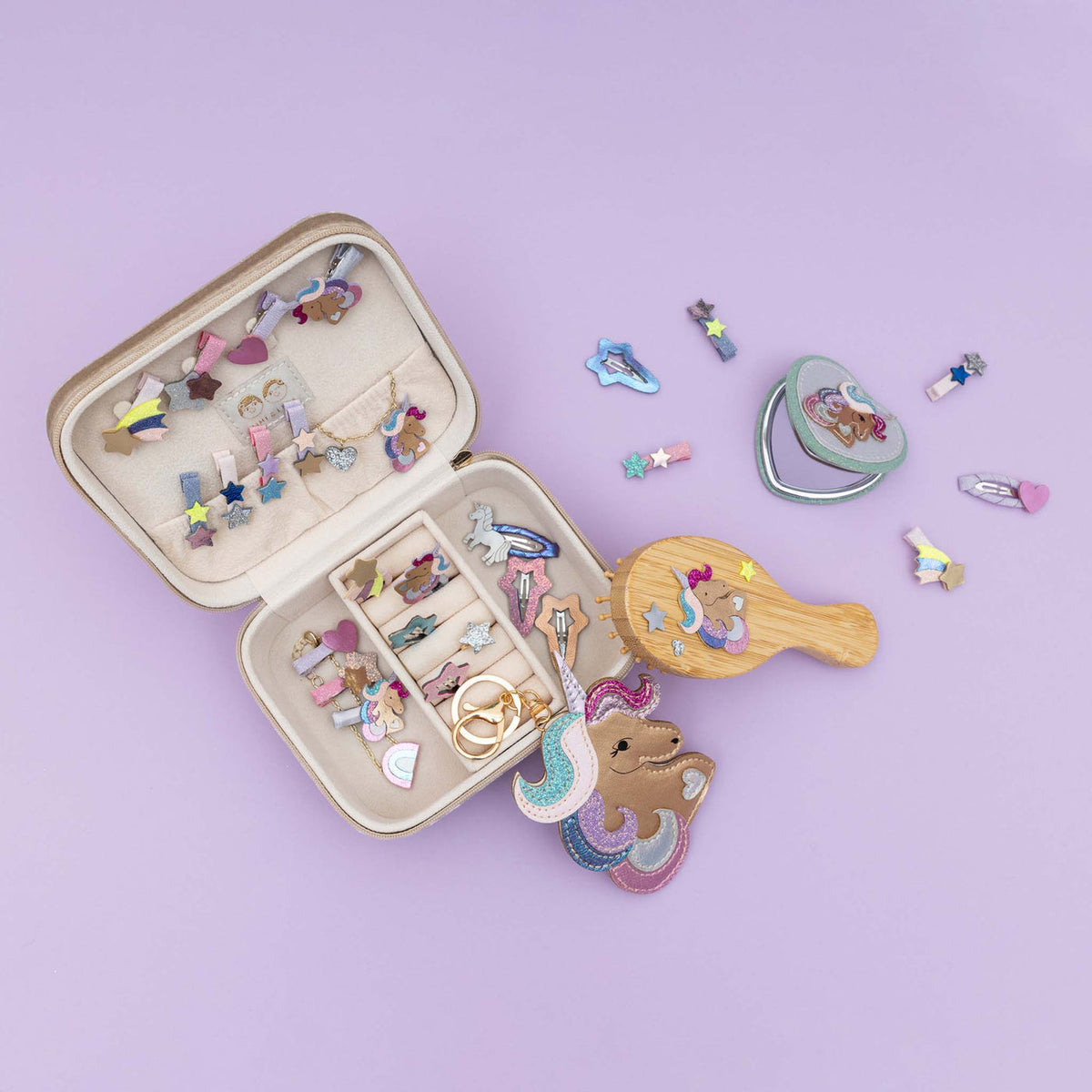 Mimi & Lula heart-shaped magical unicorn glitter mirror for kids – image 5