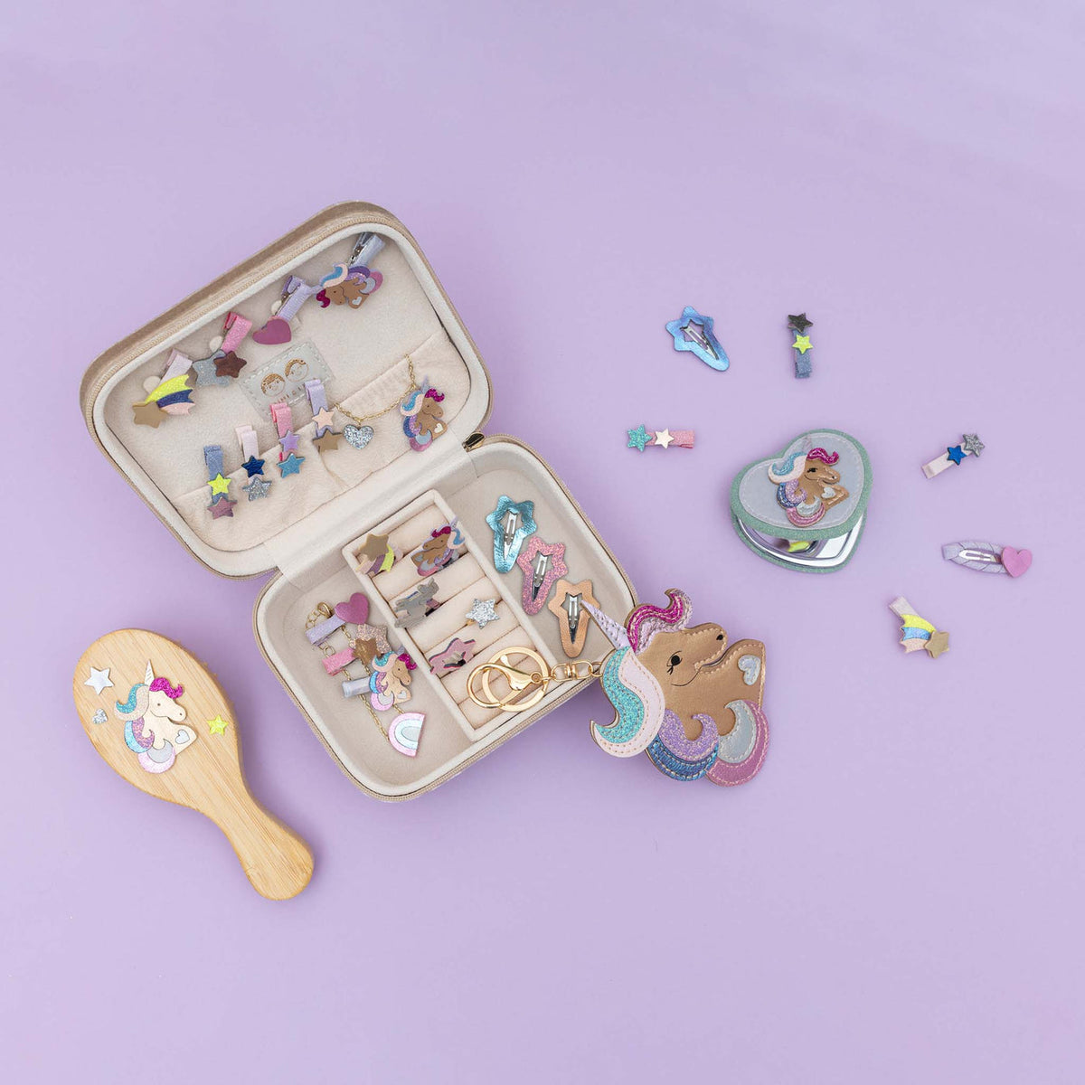 Mimi & Lula heart-shaped magical unicorn glitter mirror for kids – image 4
