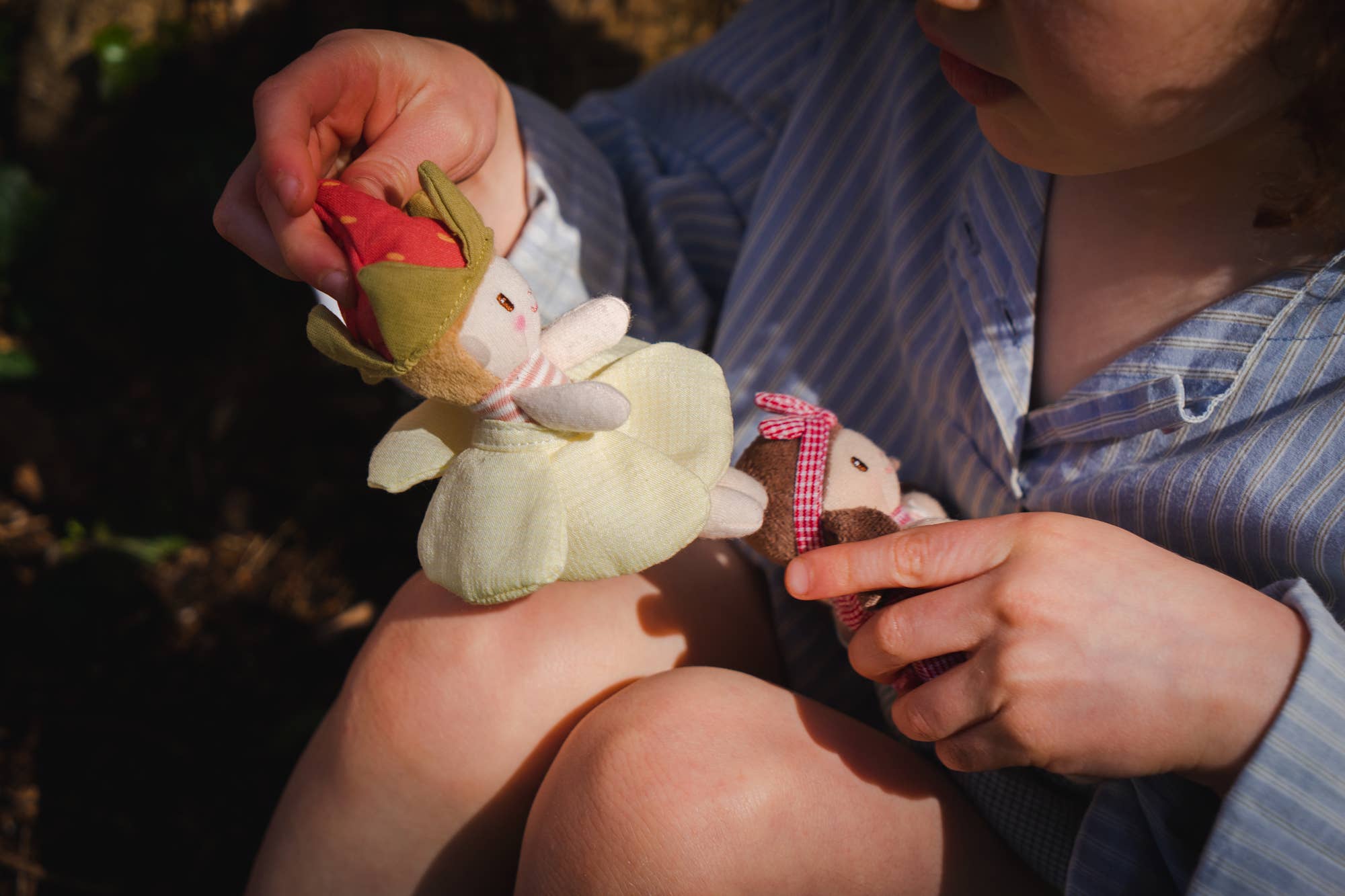 ThreadBear Little Peeps Poppy Strawberry 12cm matchbox doll, kids' soft toy