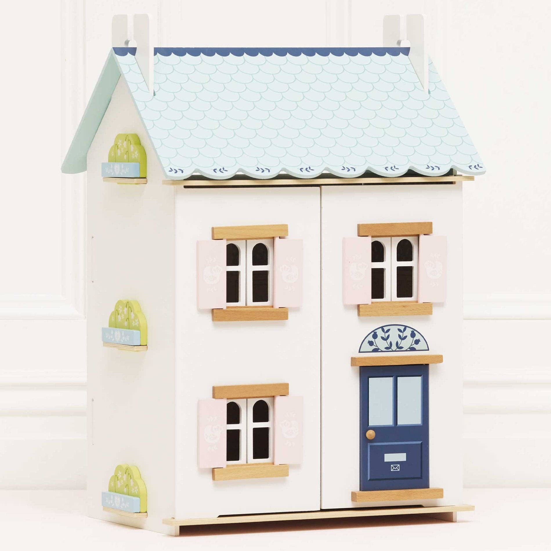 Le Toy Van Bluebelle wooden dolls house, kids' pretend play house