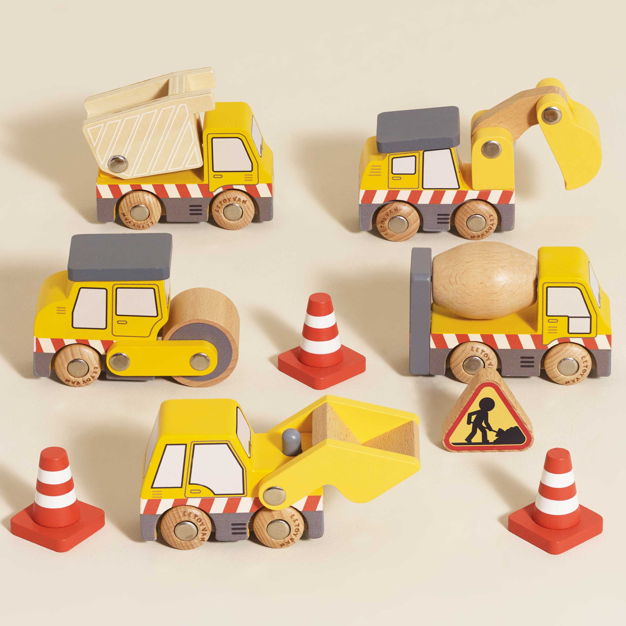 Le Toy Van construction cars, trucks and diggers, kids' wooden play set