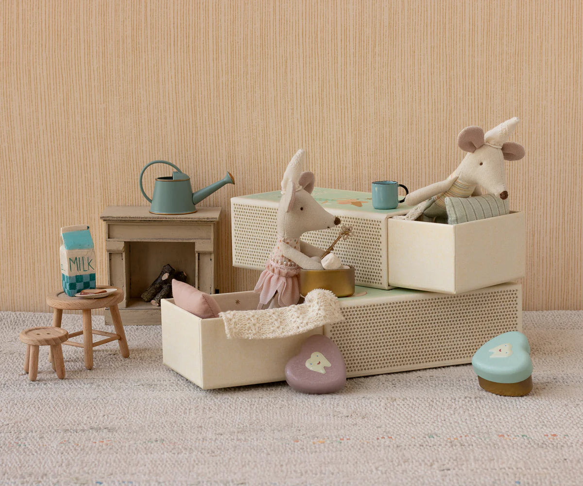 Maileg Tooth fairy mouse, Little sister in matchbox