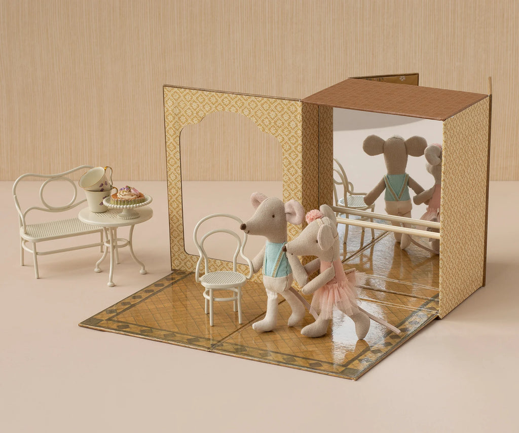 Maileg Ballet mice in dance studio, Little sister and brother