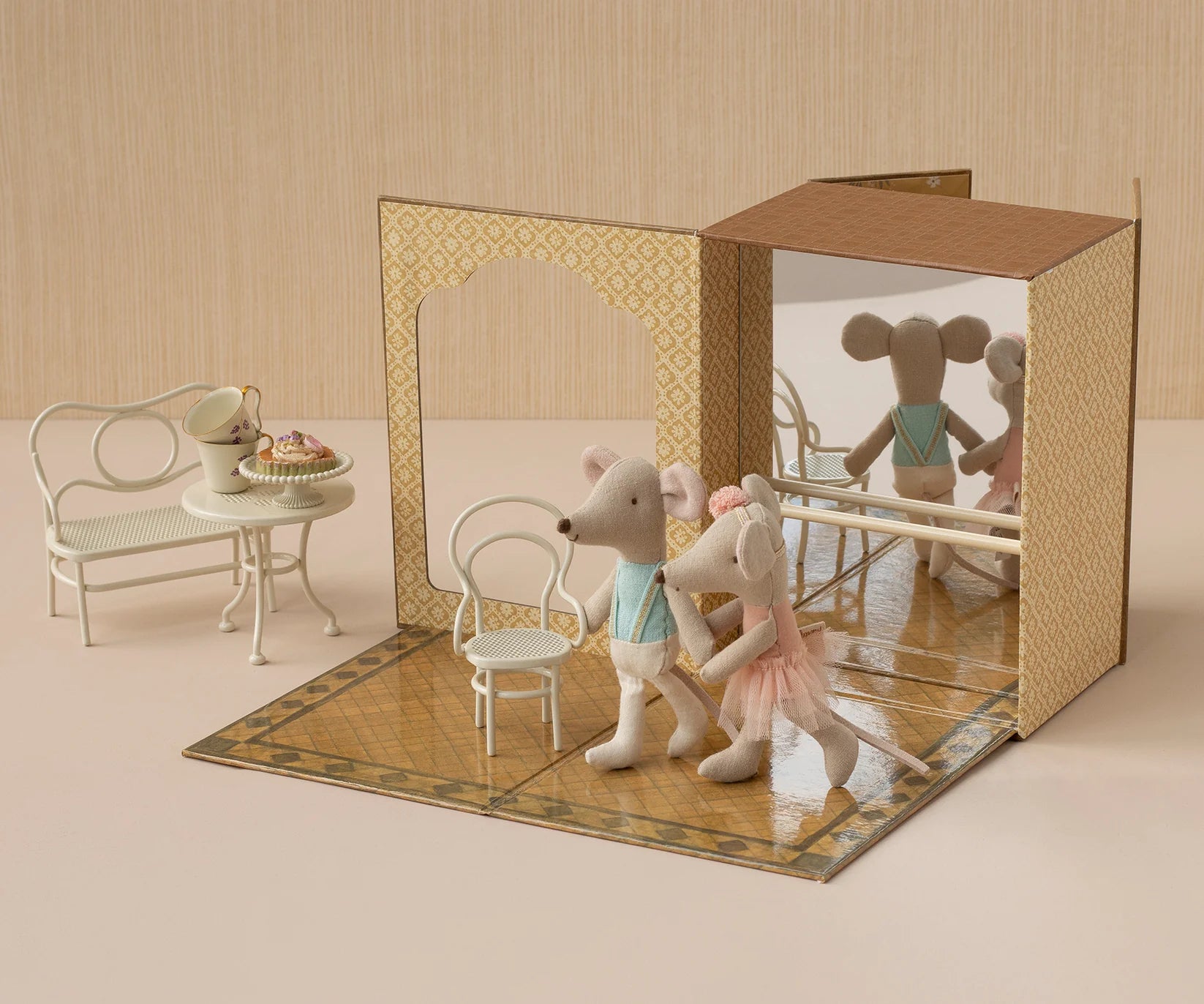 Maileg Ballet mice in dance studio, Little sister and brother