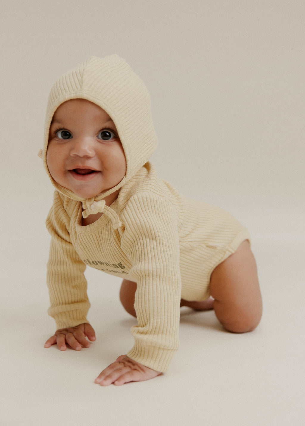 Claude & Co Clowning Around yellow ribbed baby bodysuit with frilled collar – image 3