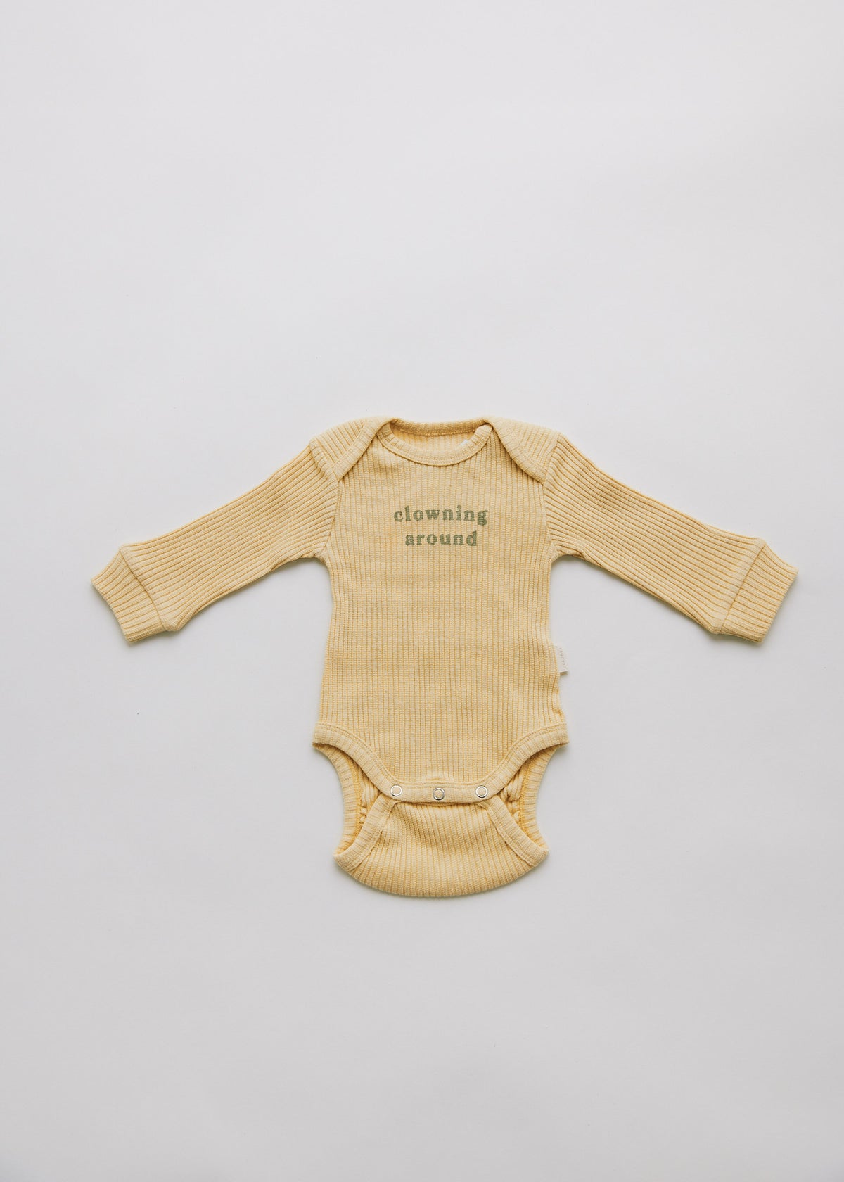 Claude & Co Clowning Around yellow ribbed baby bodysuit with frilled collar – image 4