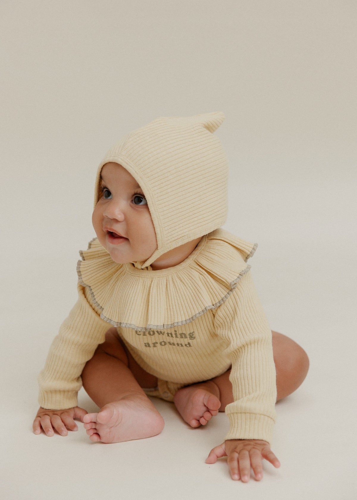 Claude & Co Pixie buttercup yellow ribbed baby bonnet – image 2