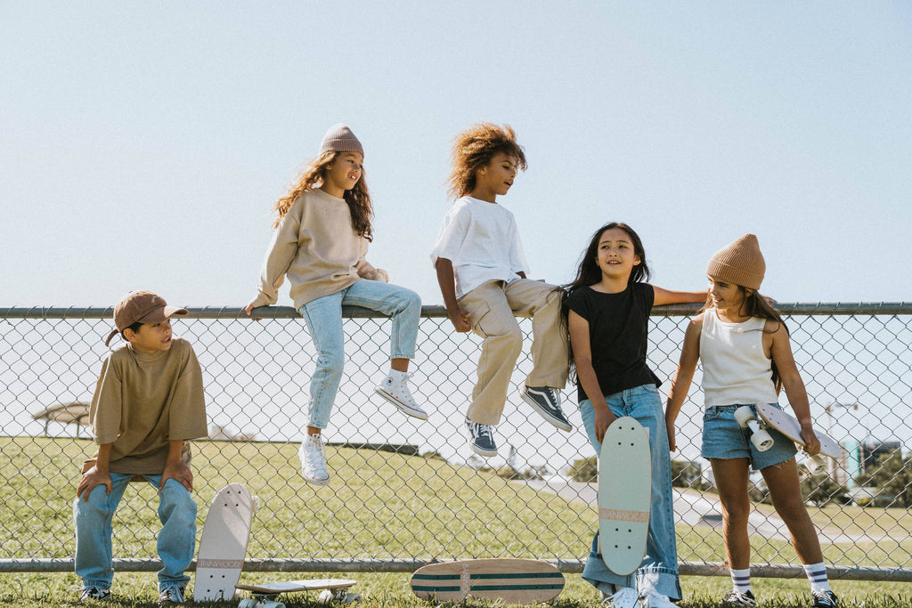 Banwood cream kids' skateboard, wooden cruiser deck for children