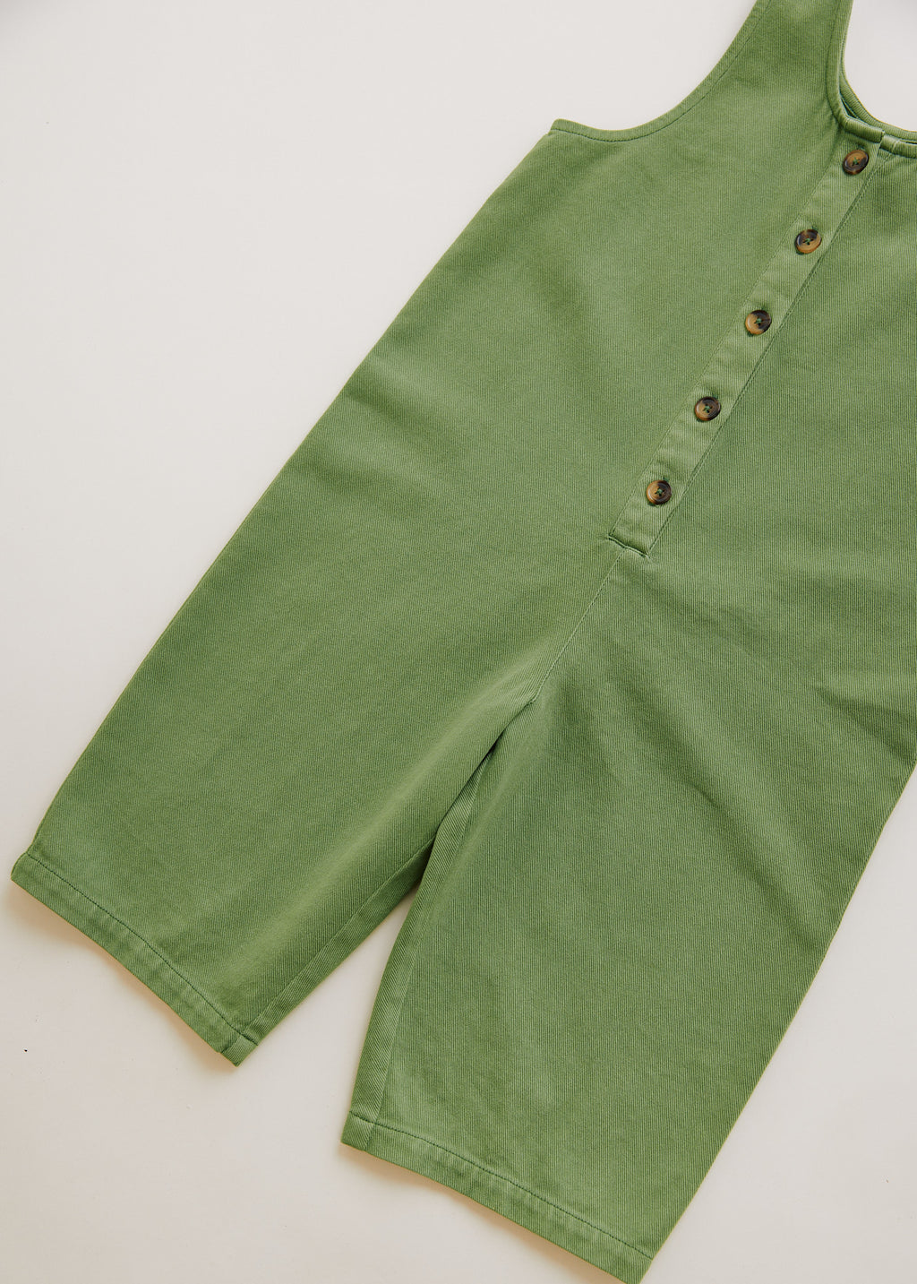 Claude & Co Cali pickle green overall for kids, organic cotton – image 7