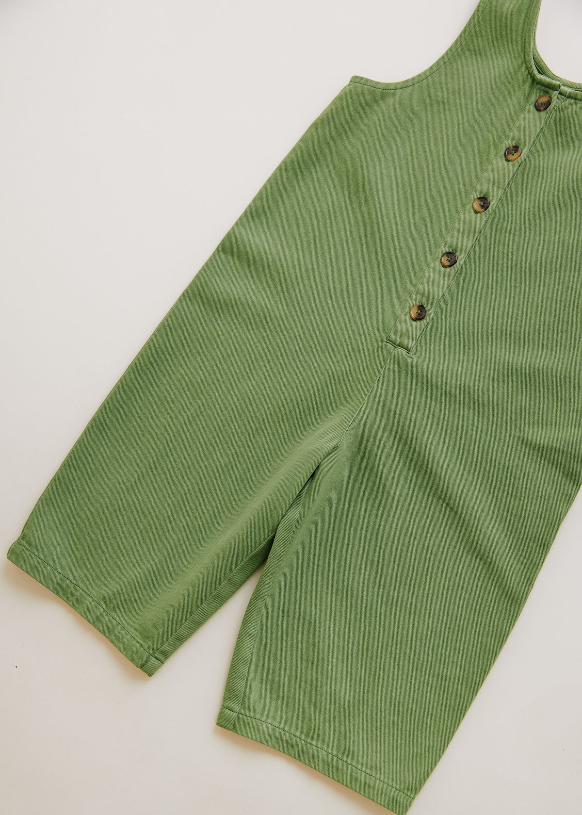 Claude & Co Cali pickle green overall for kids, organic cotton – image 7