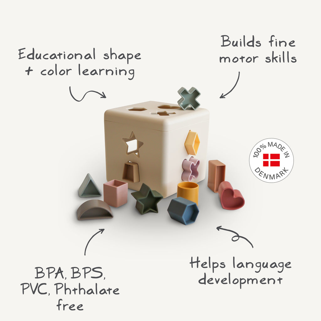 Mushie Shape Sorting Box - Original